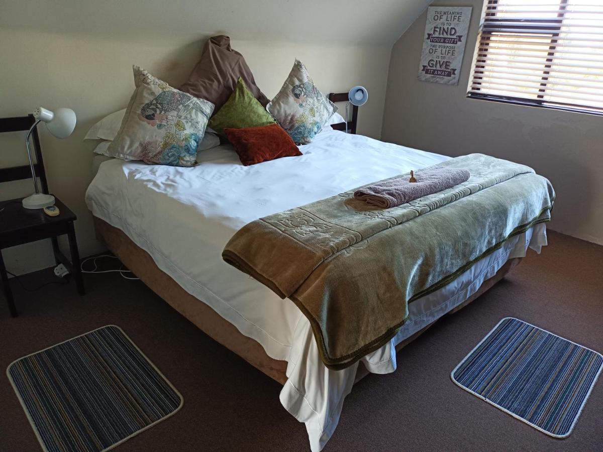 Mackenzies Accommodation イースト・ロンドン エクステリア 写真